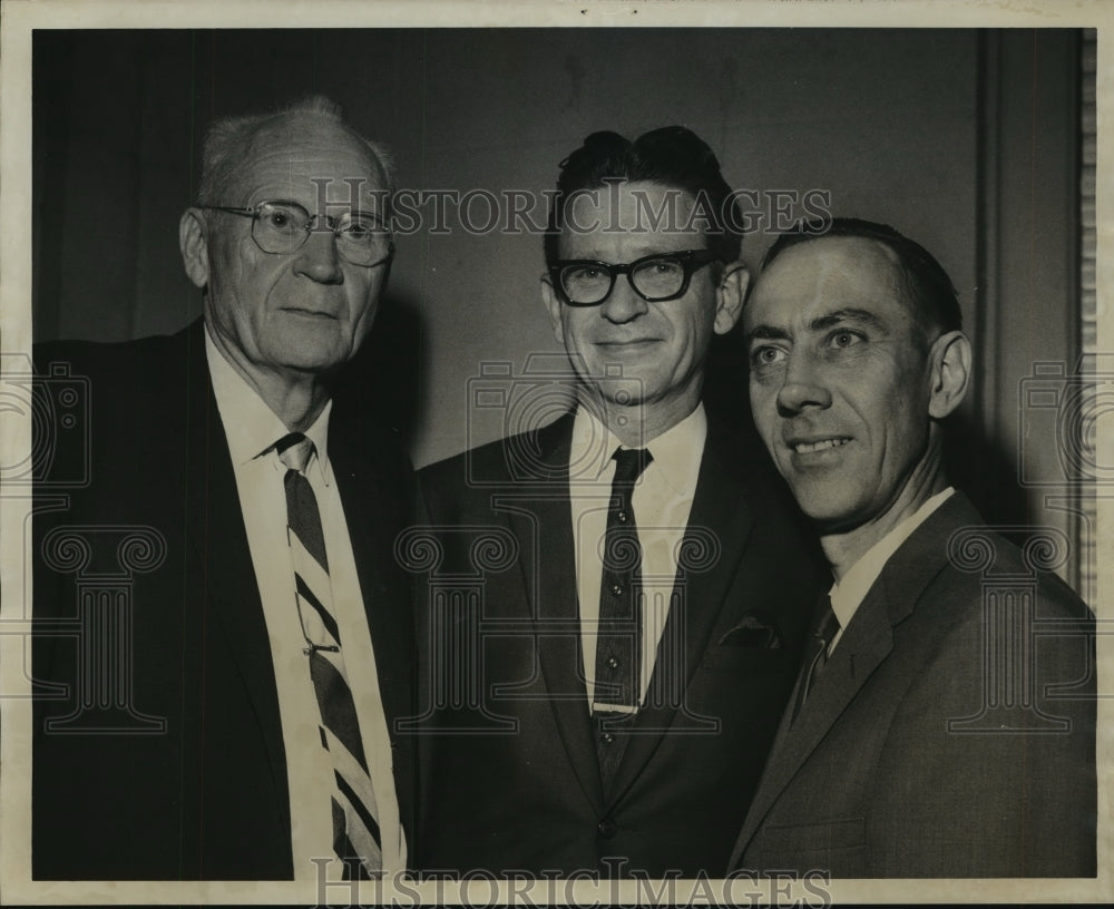 1967 Press Photo William Elliott, John Carter, Reverend Harold Schulz, Alabama - Historic Images