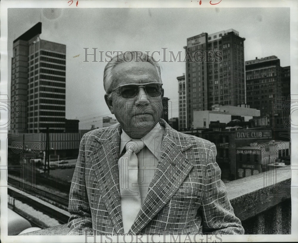 1976 Jefferson County Coroner J. O. Butler - Historic Images