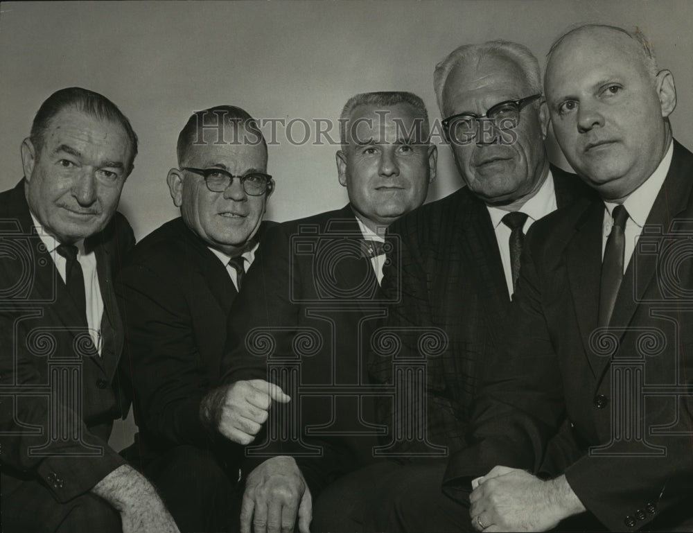 1966 Press Photo Officers of Birmingham City Salesmens Club meet - abna24432 - Historic Images