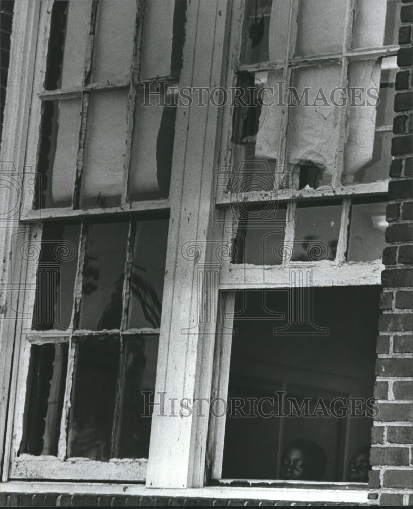 1979 Students through Window of Dunbar School, Bessemer, Alabama - Historic Images