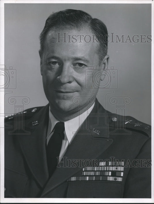 1962 Press Photo Lieutenant General Frank Besson, US Army, Redstone Arsenal, AL - Historic Images