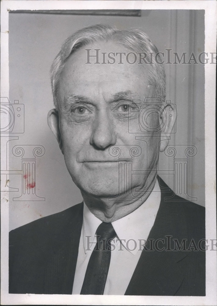 1962 Dr. J.G. Daves, Cullman Physician - Historic Images