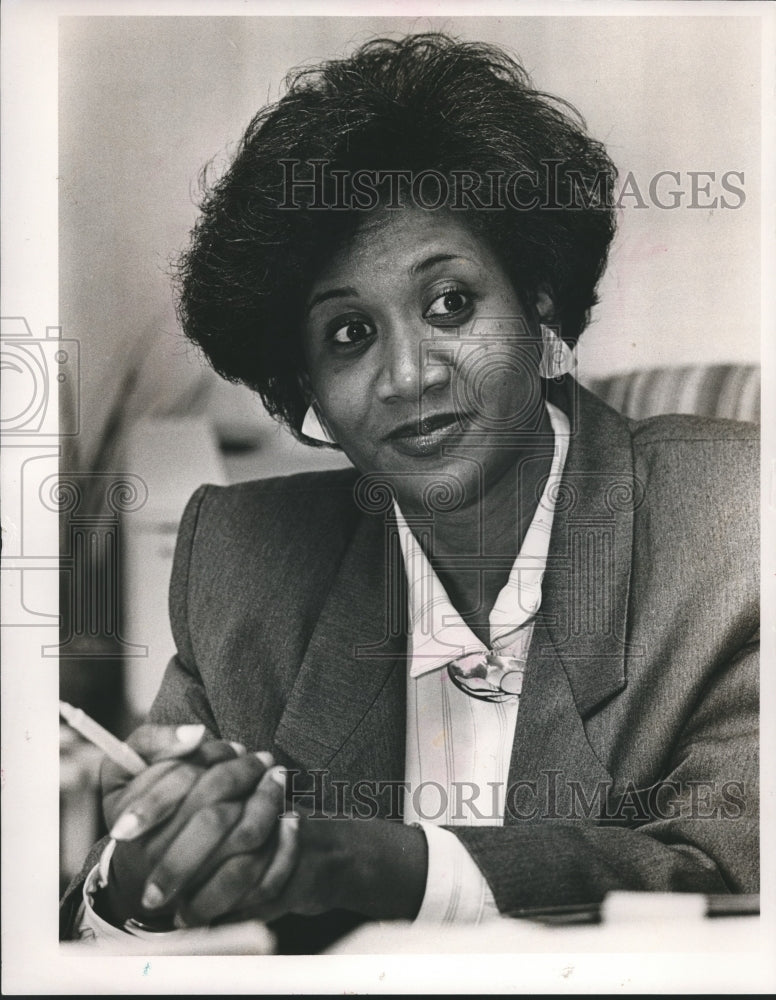 1990, Gayle Cunningham, interim director of JCCEO - abna24720 - Historic Images