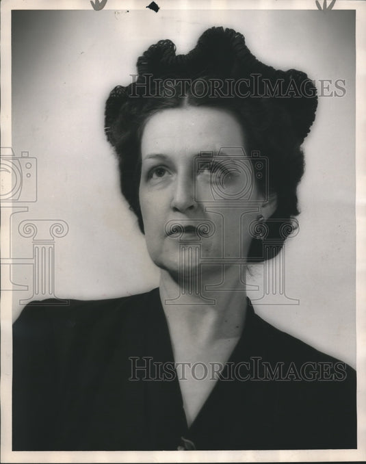 1947, Chair of St. Mary's Spring Festival, Mrs. D. T. Turnbull - Historic Images