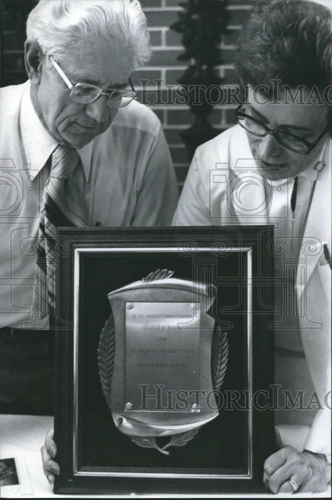 1976, Plaque presented to Chester Black, Head of Memorial Hospital - Historic Images