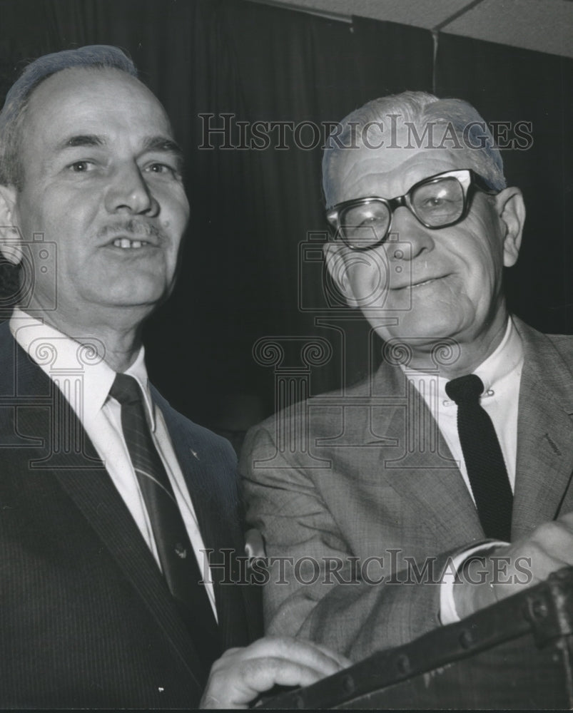 1966 Press Photo Warren Whitney of Birmingham, and Paul Felts of Dothan, Alabama - Historic Images