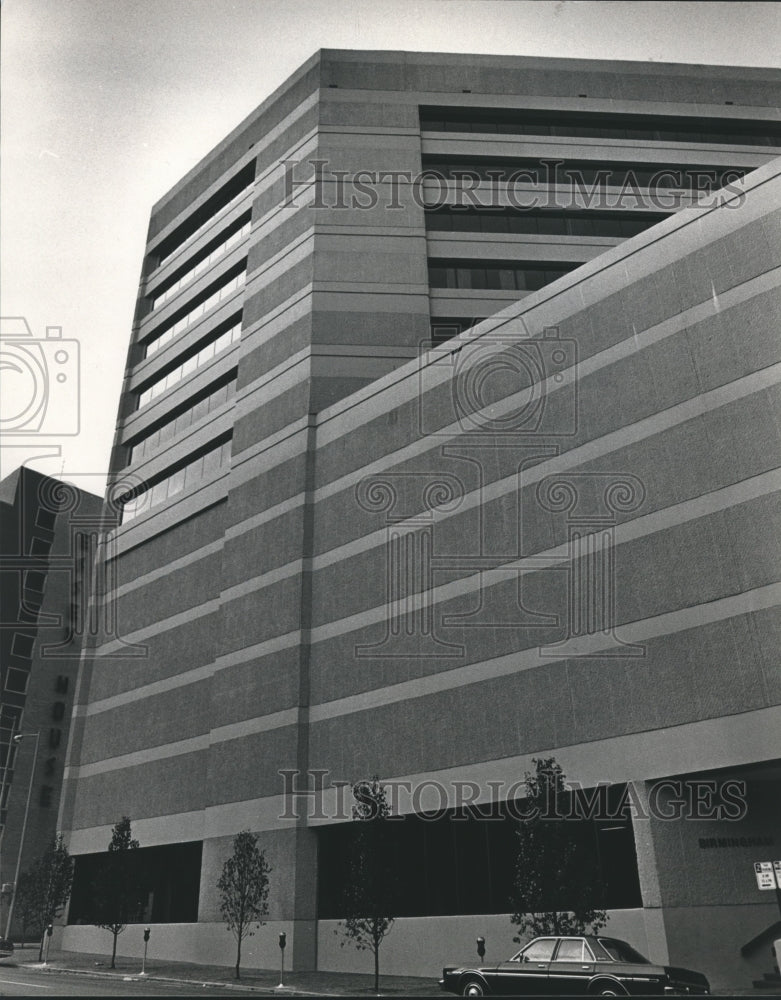 1982 Press Photo Birmingham, Alabama Buildings: Birmingham Office Plaza Tower - Historic Images