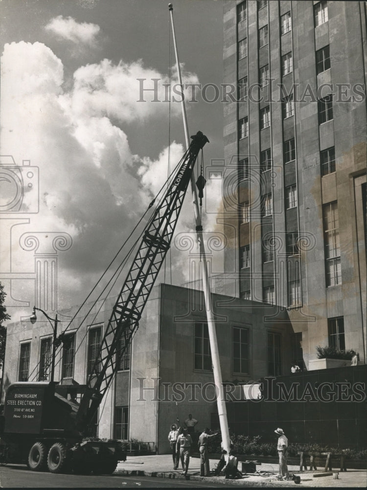 1952 Press Photo Birmingham, Alabama City Hall Flagpole Erected - abna24987 - Historic Images