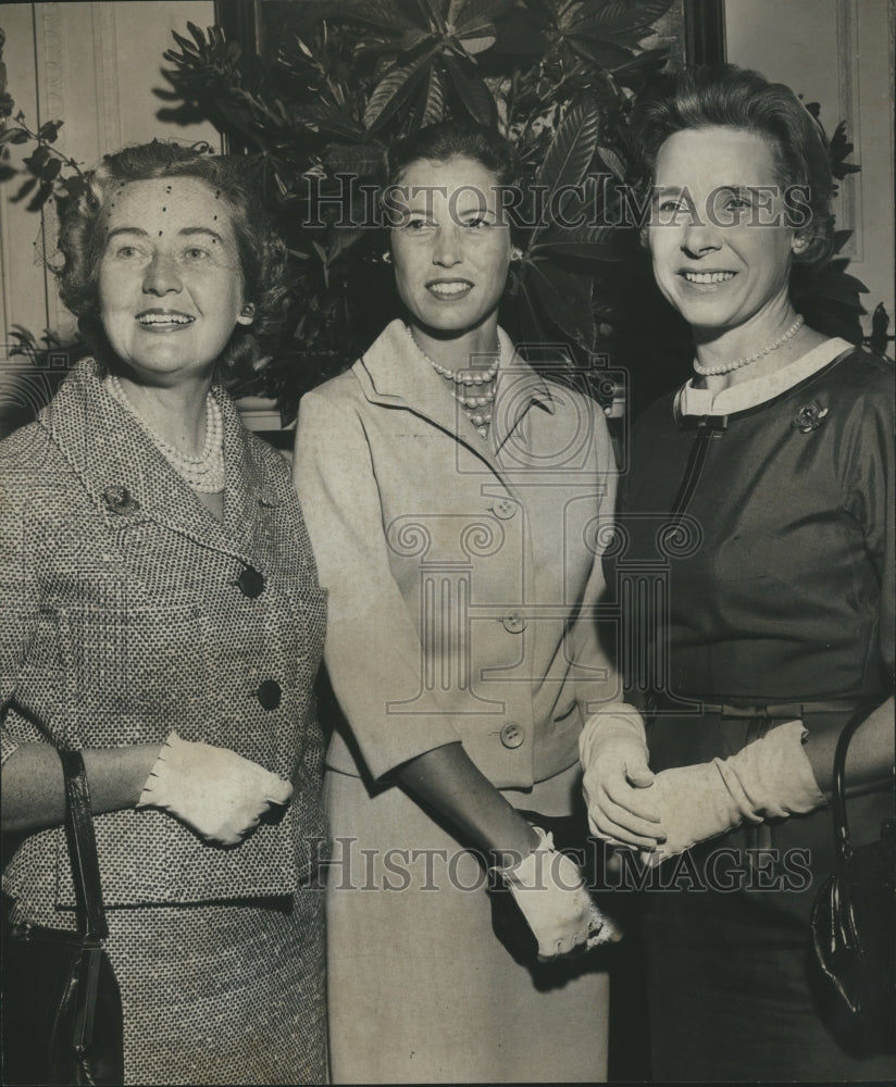 1961 Press Photo Mrs. Wray Cooper, Childrens Theater Press, Mrs. Emory &amp; Pearson - Historic Images