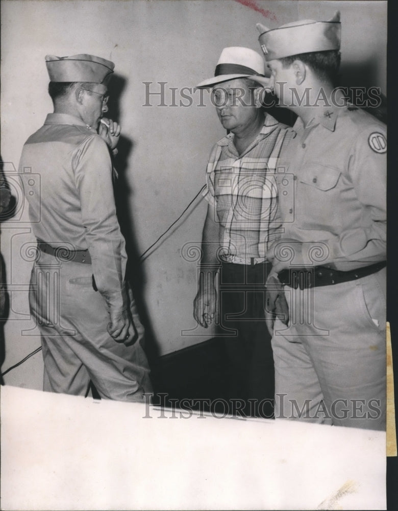 1954 murder suspect E.L. Cook & Lewey Stephens Jr. & Ray Acton, AL - Historic Images