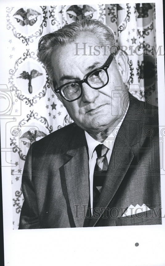 1967 Press Photo Charles Cooper Director of Legislator Reference Service - Historic Images