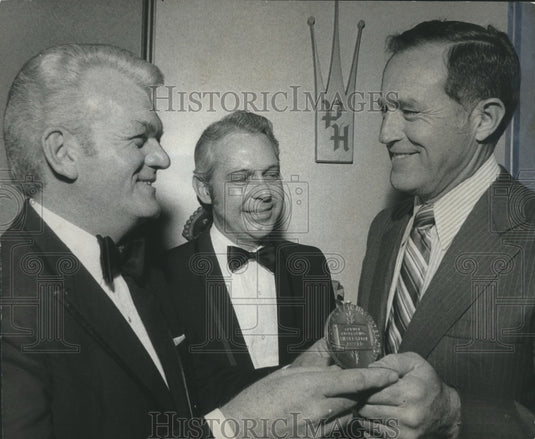 1971, Alabama Ad Club Picks Cunningham For "Man of Year" Honor - Historic Images