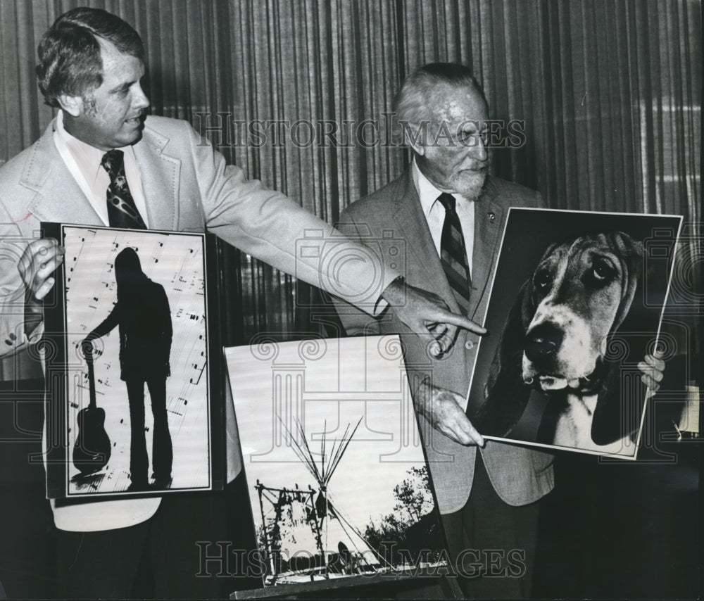 1974 Press Photo Alabama State Fair - James Larkin and Ed Willis Barnett - Historic Images