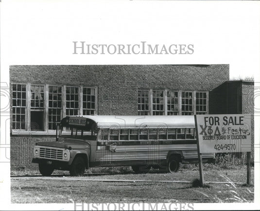 1982 Old Carver school building abandoned, Bessemer, Alabama - Historic Images