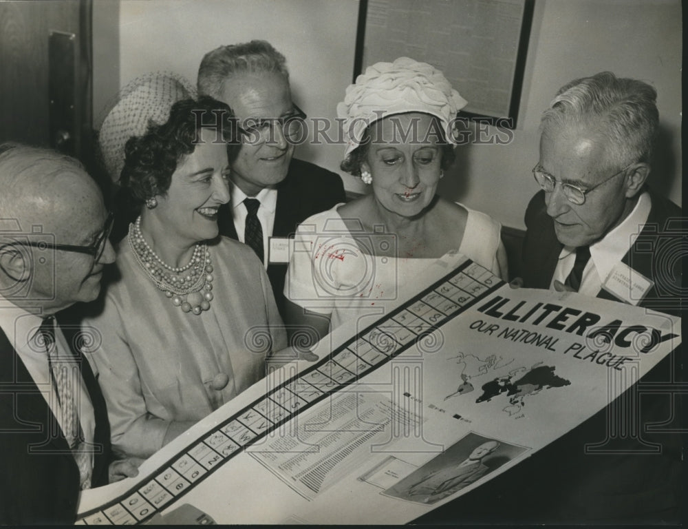 1961, State literacy program discussed by leaders. - abna25608 - Historic Images