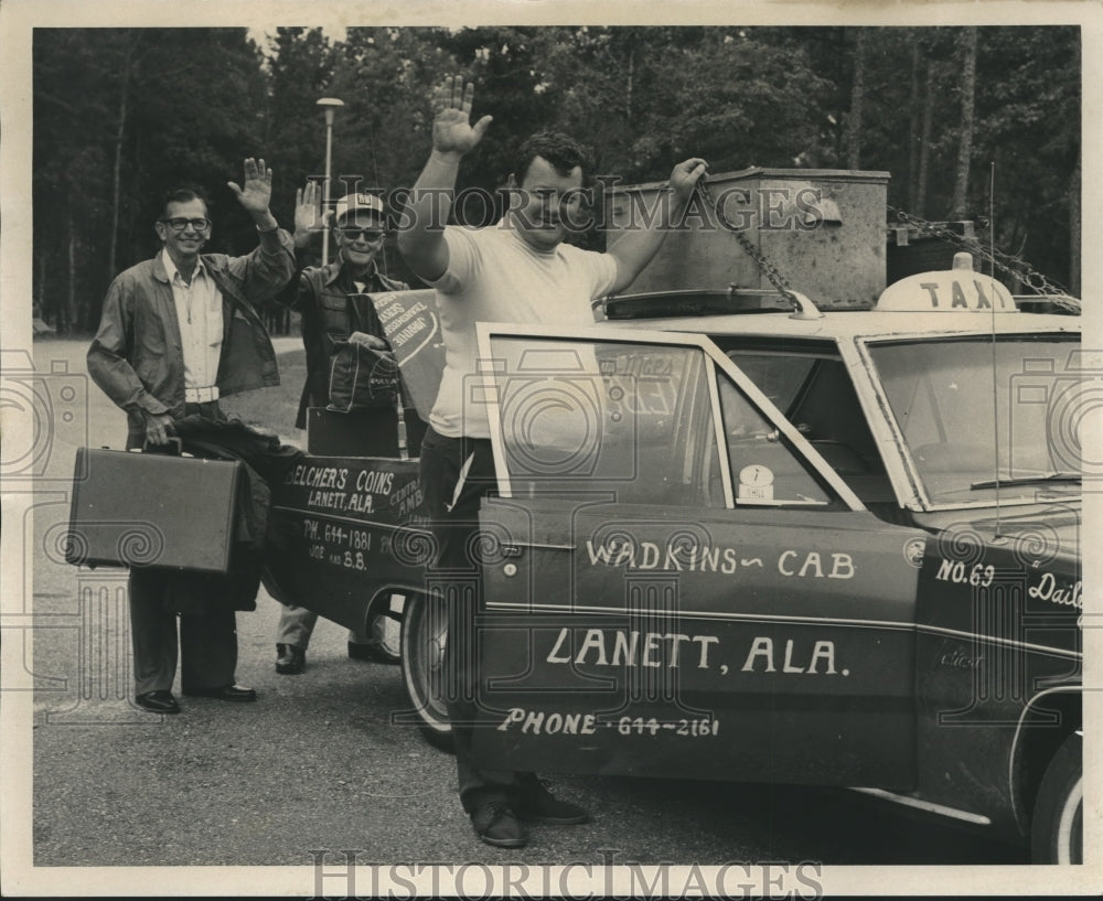 1978 Taxi drivers beside cab from Lanett, Alabama - Historic Images