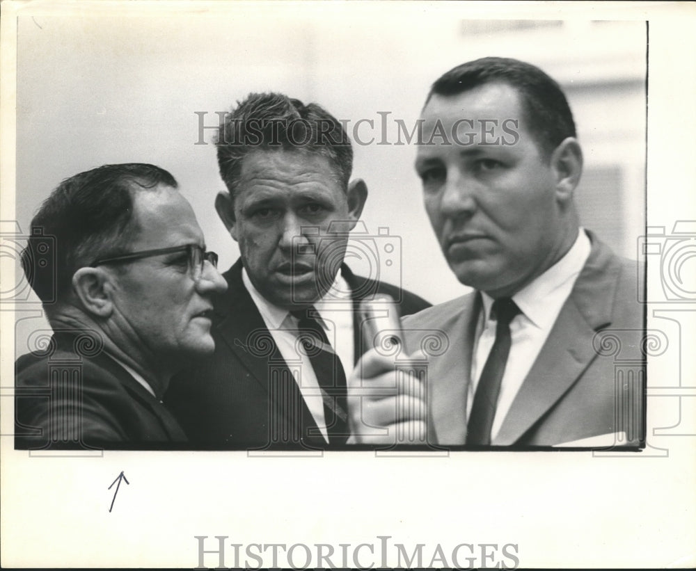 1965 Press Photo Alabama Representative Roland Cooper and others - abna25666 - Historic Images