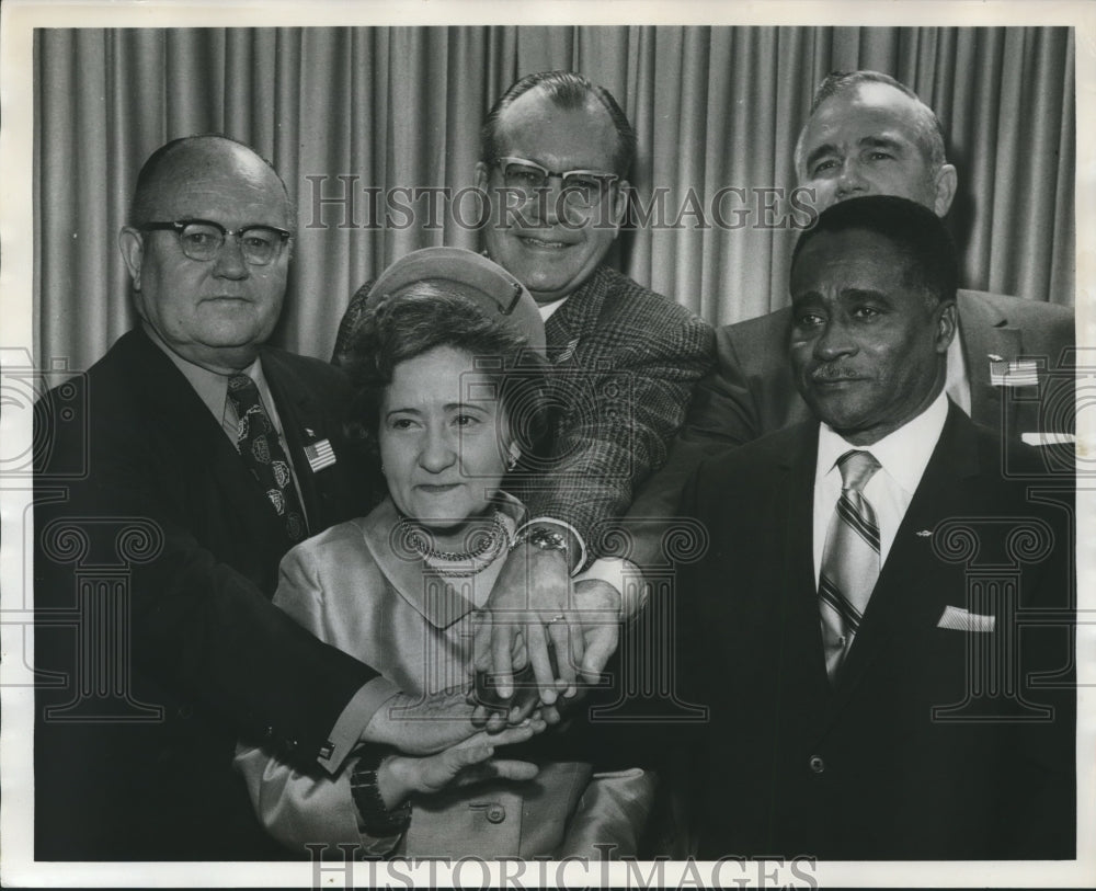 1969 Press Photo Liston Corcoran, Birmingham City councilman, others, Alabama - Historic Images