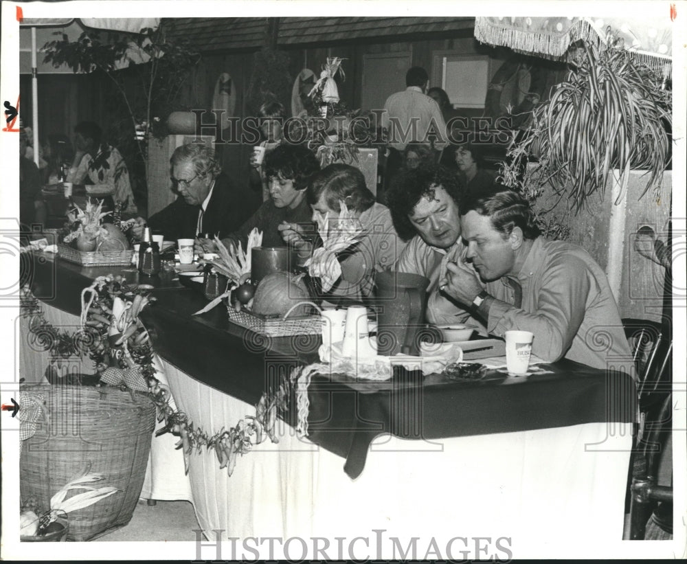 1980, Group Samples Chili - abna25729 - Historic Images