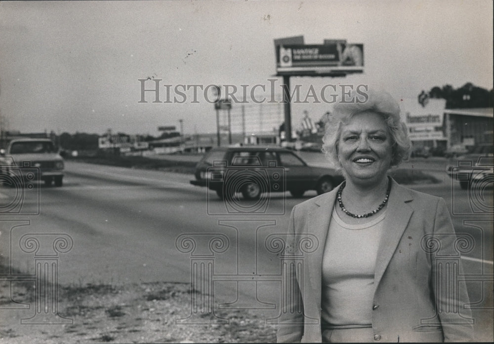 1983 Polly Conradi-New President of Center Point Chamber of Commerce - Historic Images