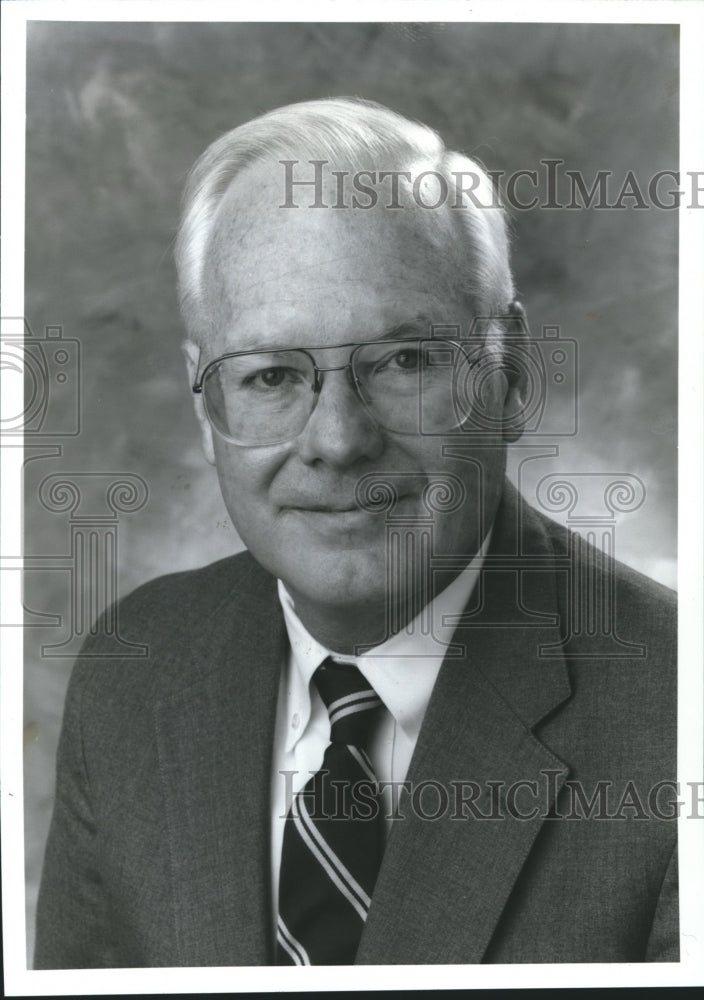 1989, Gerald Turner, Vice president of Alabama Gas Corporation - Historic Images