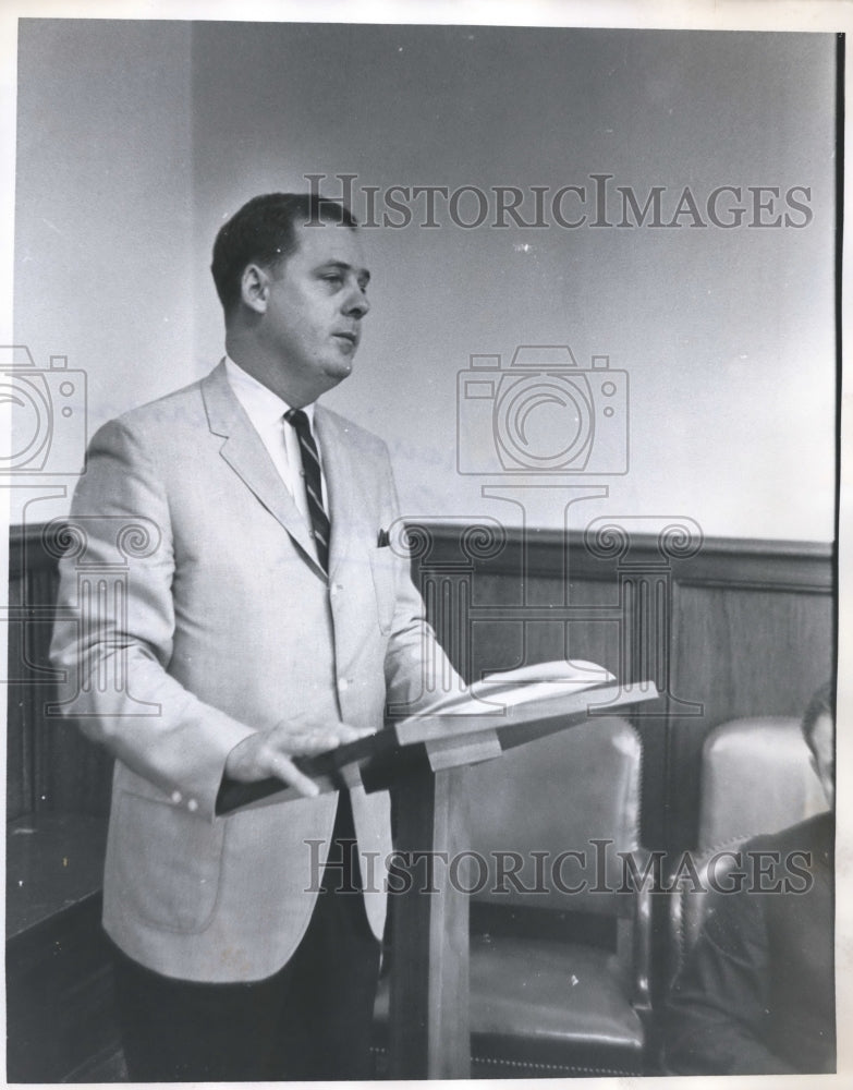 1965 Press Photo Representative Granville Turner of Limestone at podium - Historic Images