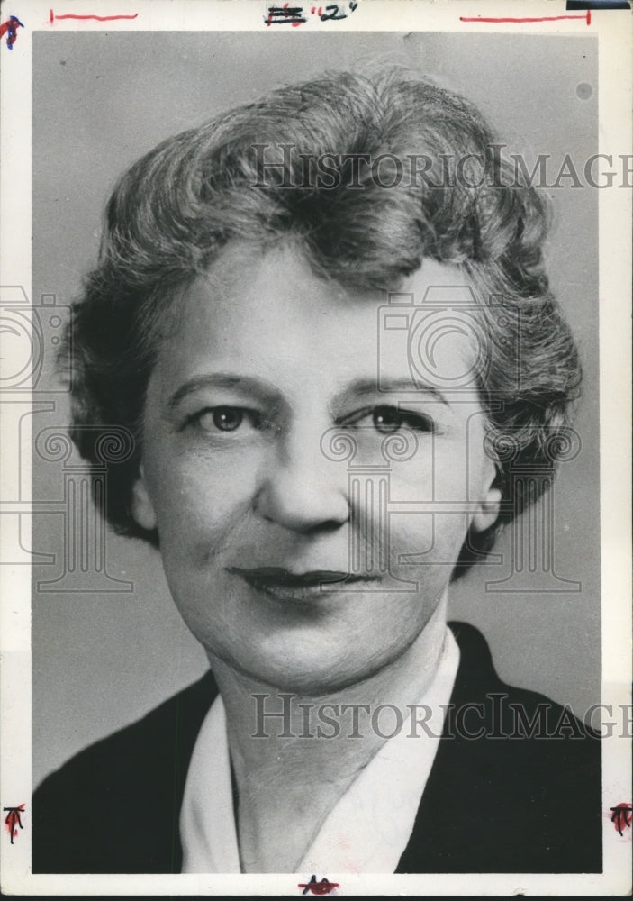 1964 Press Photo Birmingham News member Alyce B. Walker - Historic Images