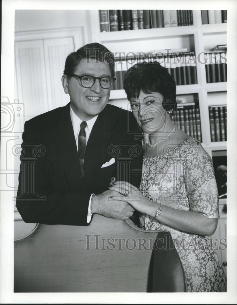 1964 Press Photo Meredith and Rini Willson of &quot;Texaco Star Parade&quot; on CBS-TV-Historic Images