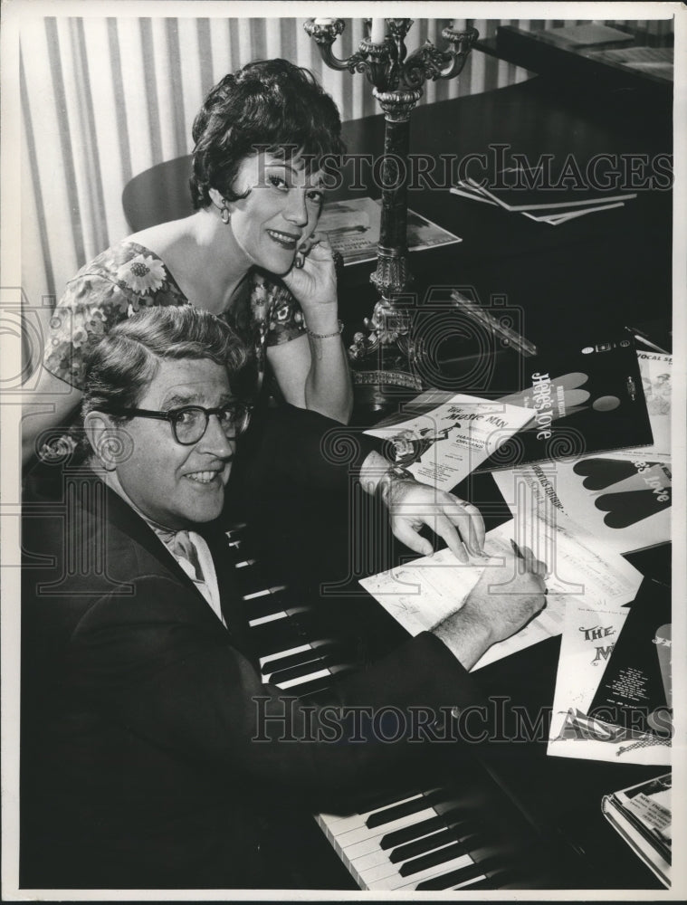 1964 Press Photo Meredith and Rini Willson of &quot;Texaco Star Parade&quot; on CBS-TV - Historic Images