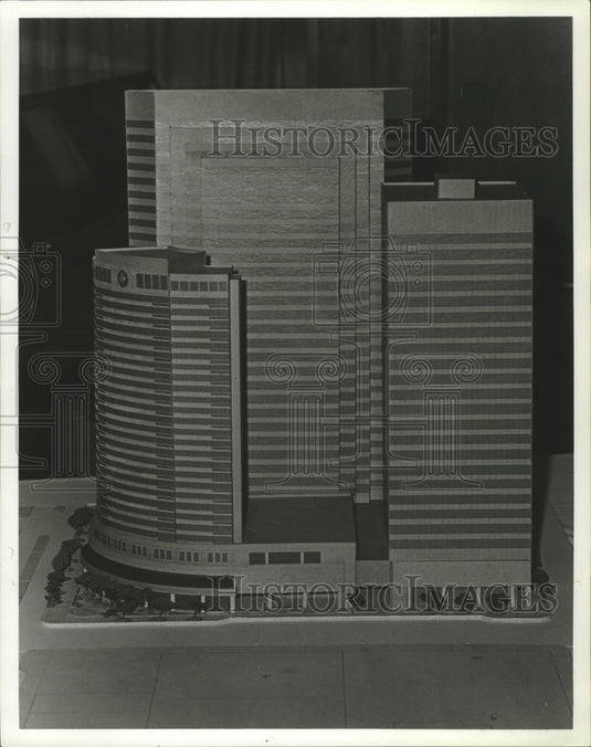 1982, Birmingham, Alabama Hotels: Westin Hotel Office Building - Historic Images