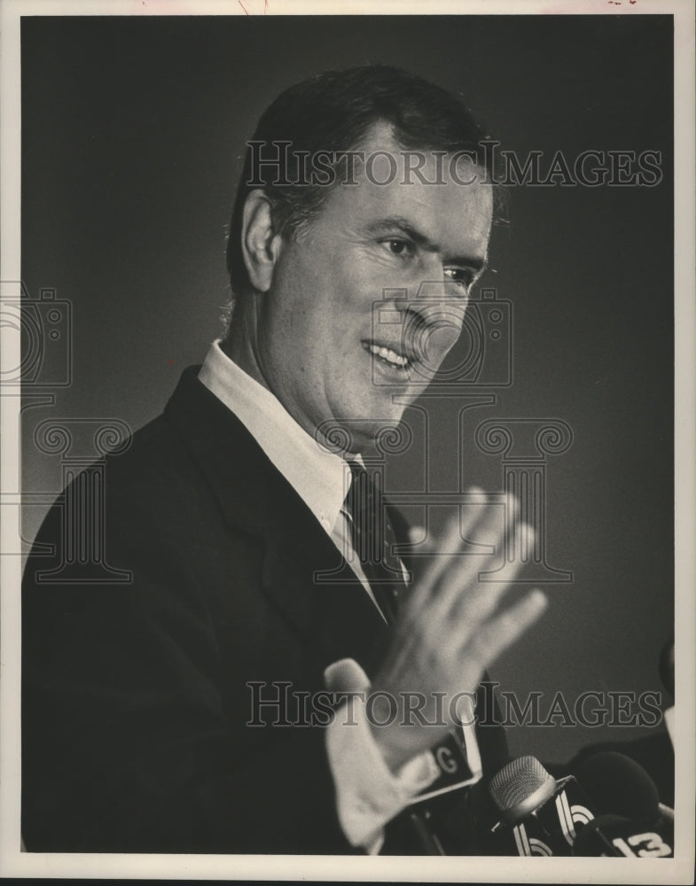 1986 Politician Bill Baxley at Press Conference - Historic Images