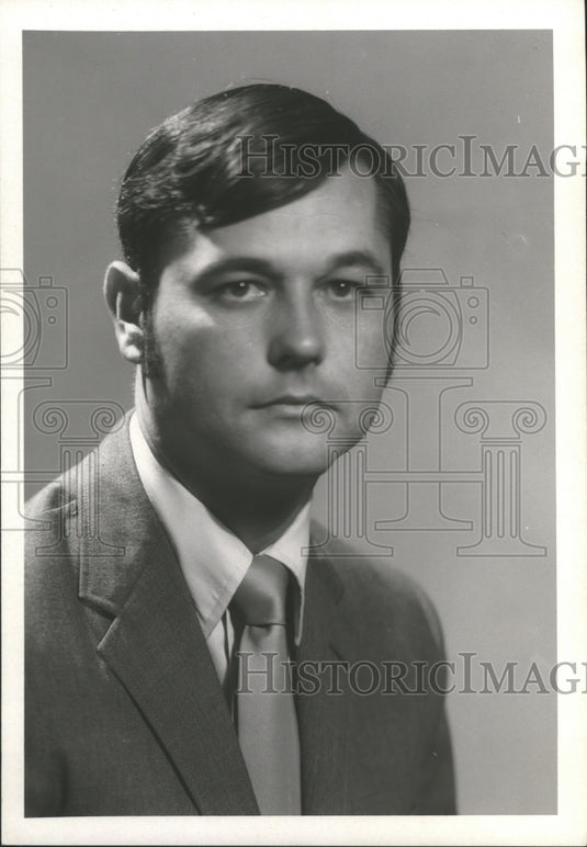 1970 Press Photo Larry Clark of Lenz-Ramseur, Incorporated - abna26377 - Historic Images