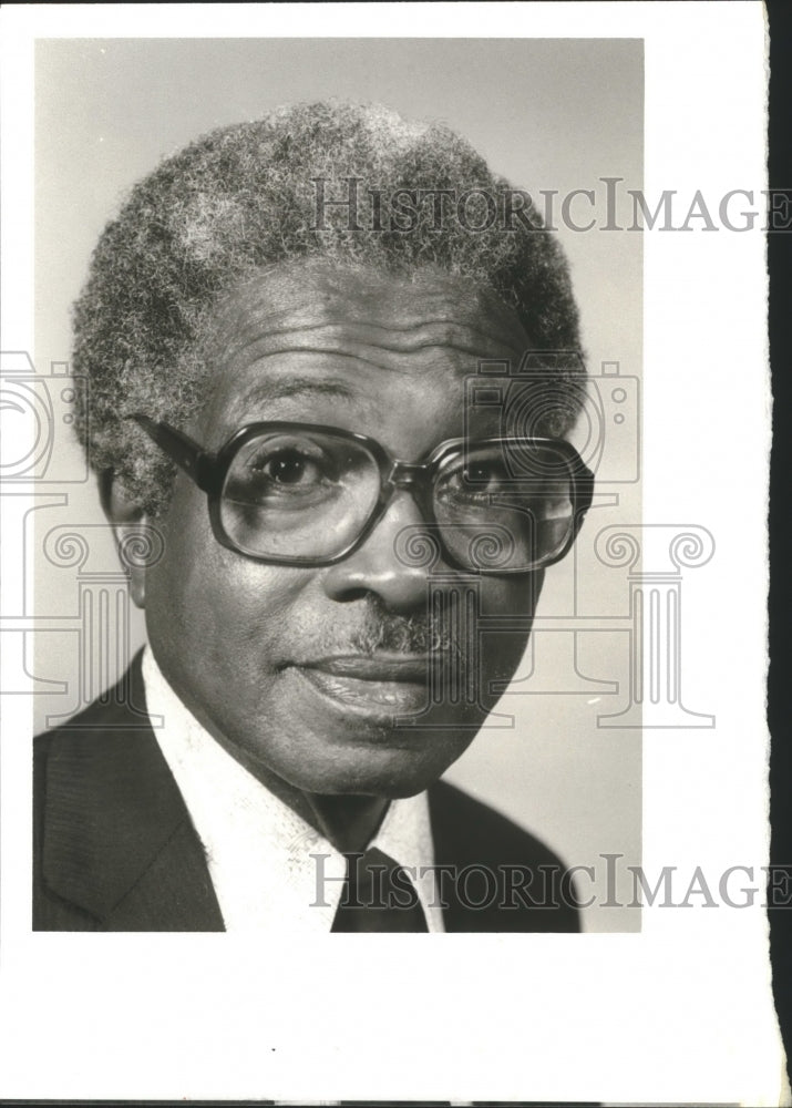 1980 Graysville Council Candidate Oliver Clayton - Historic Images