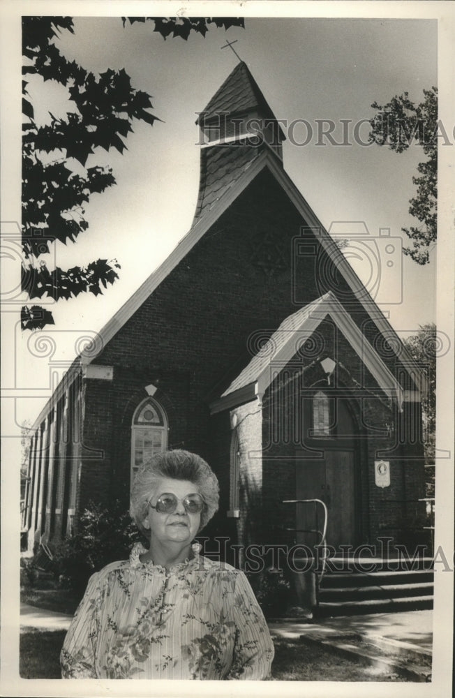 1988, Julia Anderson at Thomas Baptist Church in Thomasville, Alabama - Historic Images