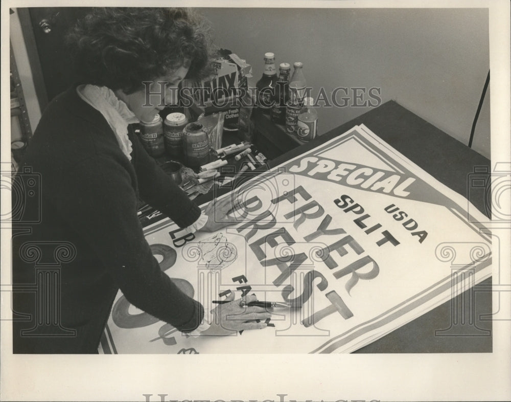 1989 Betty Coker, Artist Sign Painter and Basket maker - Historic Images