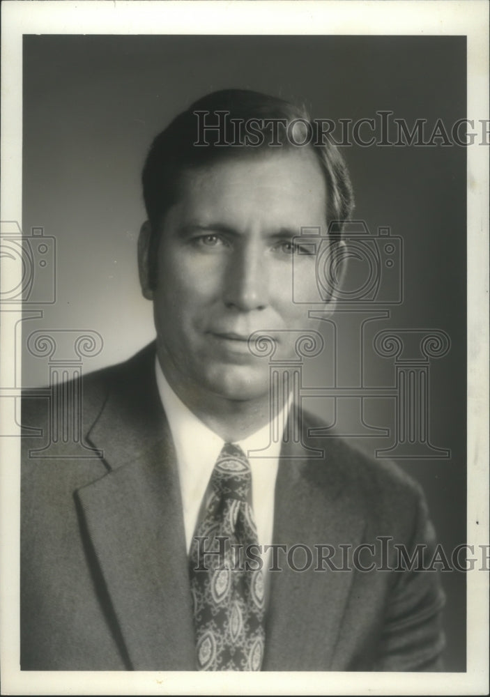 1975 Press Photo John B. Byars, Junior of Birmingham Trust National Bank, BTNB - Historic Images