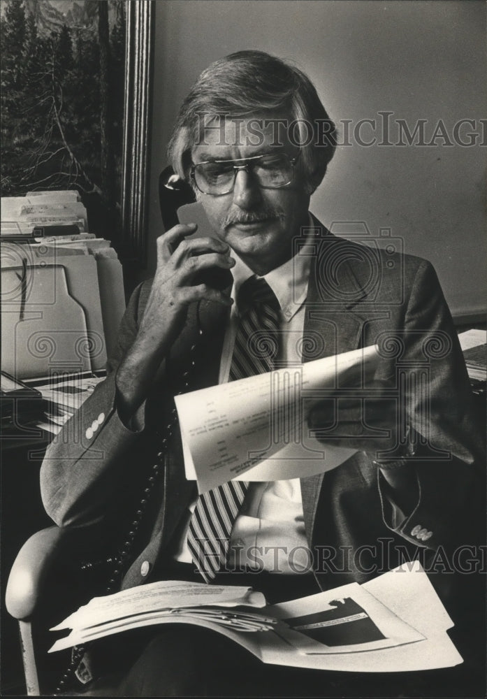 1983 Vern Davis, Shelby County Board of Education - Historic Images