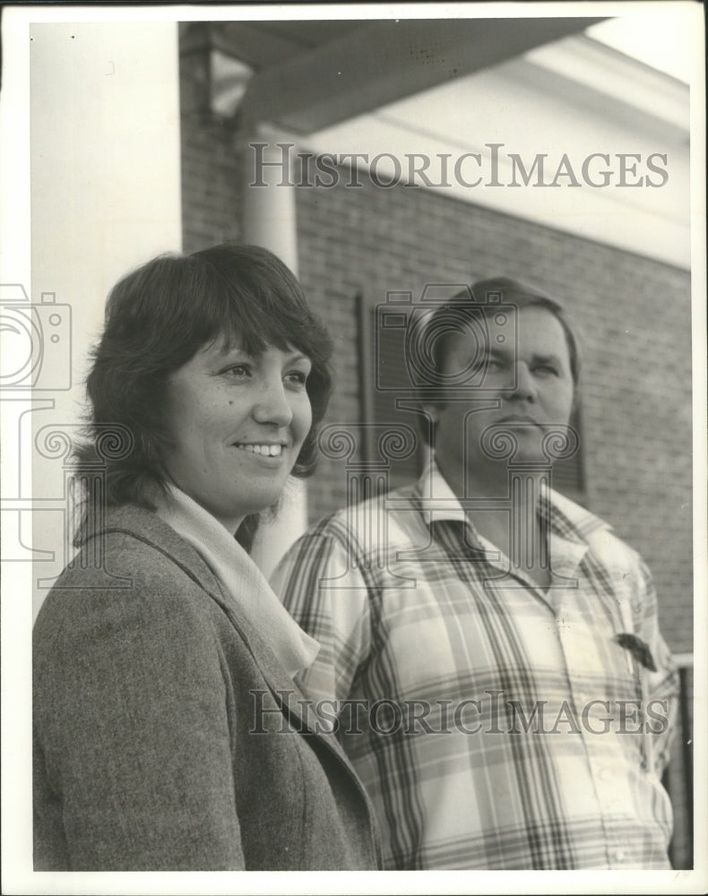 1981, Glenn and Sharon Davis, Alabama Young Farm Family of the Year - Historic Images