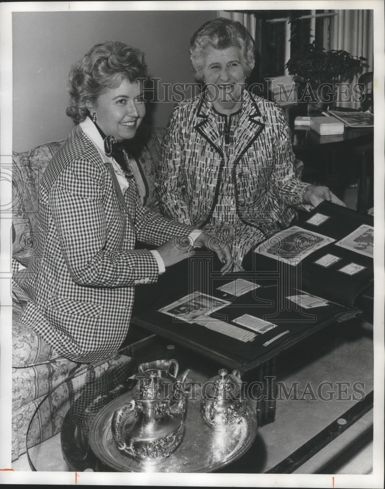 1978 Mrs. Deramus and Mrs. Don Collins reminisce of Service Guild - Historic Images