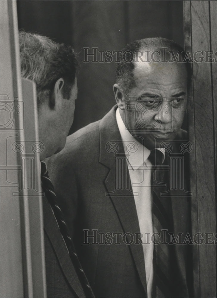 1985, Birmingham, Alabama Mayor Richard Arrington and Attorney Wyatt - Historic Images