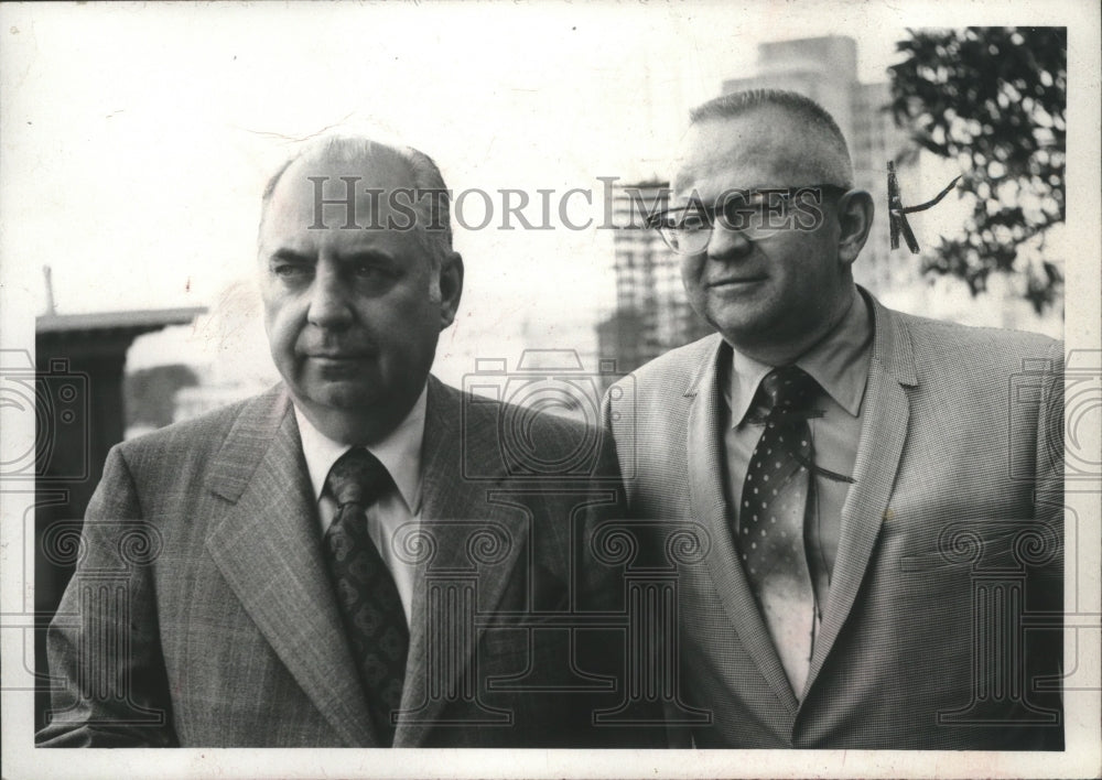 1971 Press Photo H. D. &quot;Rich&quot; Richardson and Donald L. Hickman at Election - Historic Images