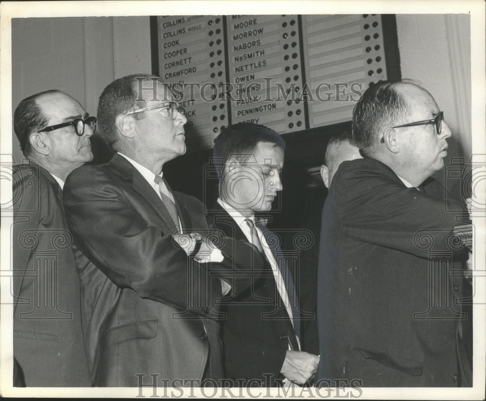 1968 Press Photo Officials Listen to Alabama Governor During Legislative Address - Historic Images