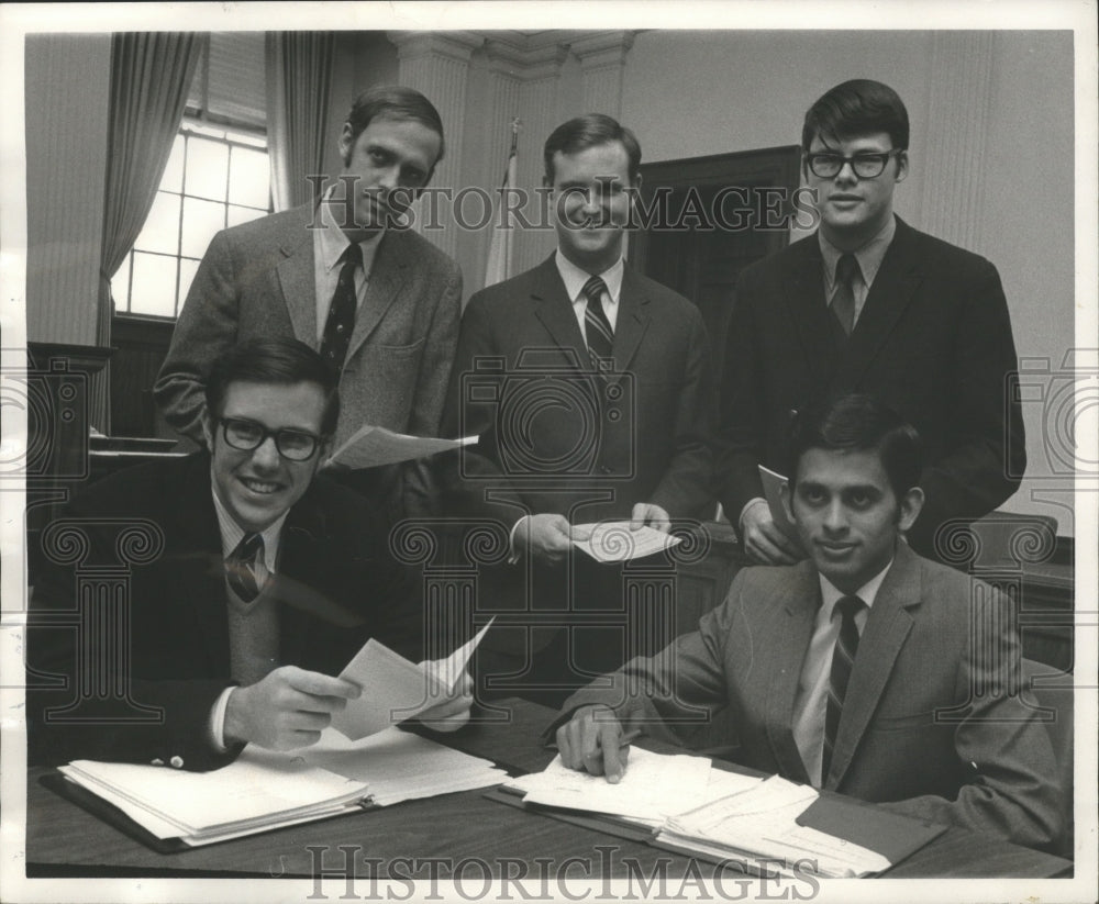 1970 Press Photo Cumberland School of Law International Moot Court Team, Alabama - Historic Images