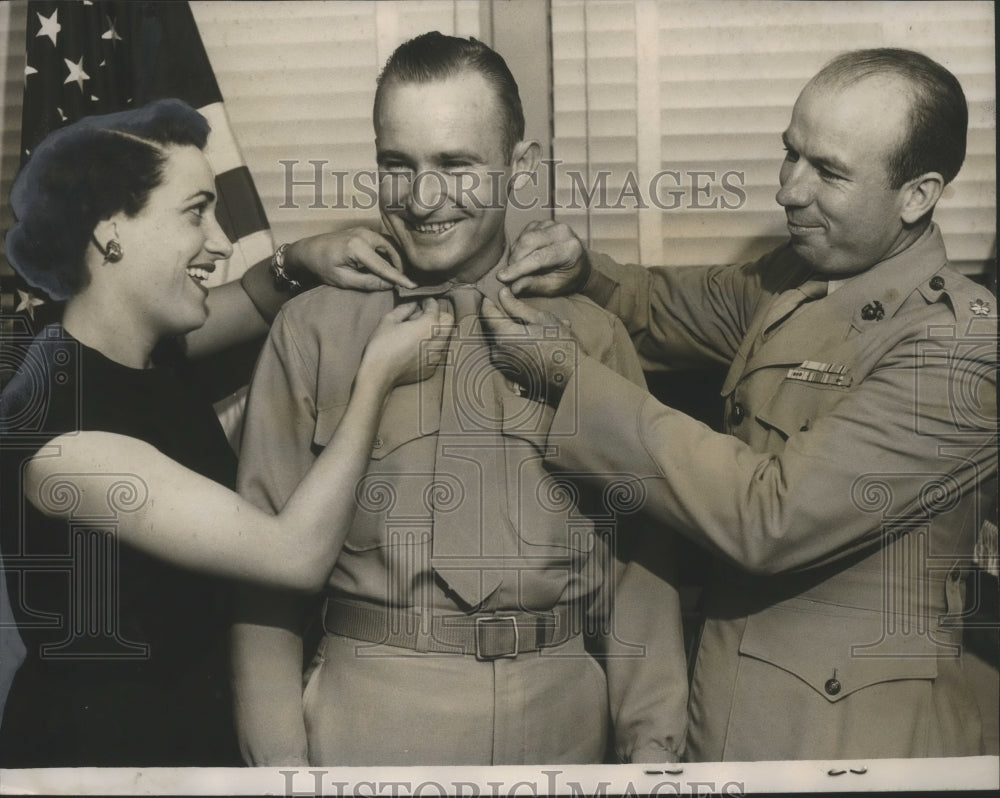 1952 Press Photo Master Sergeant Harold E. (Ed) Wilson, Wife Judy, John E. King - Historic Images