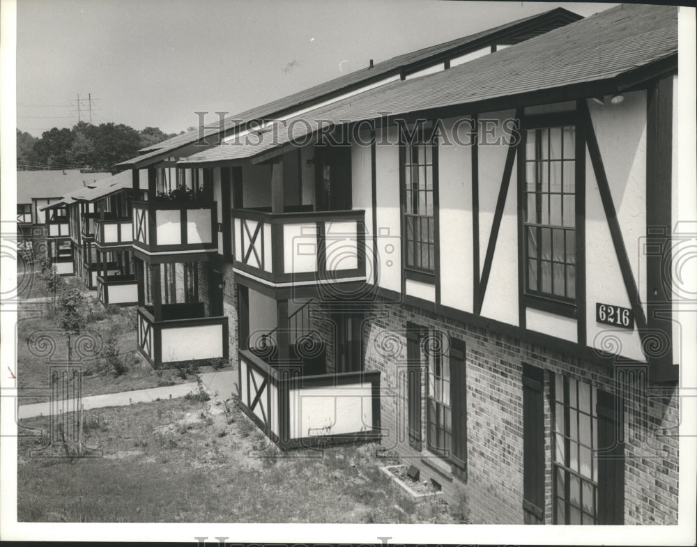 1981 Press Photo Birmingham, Alabama Apartments: Crestwood Villa Green - Historic Images