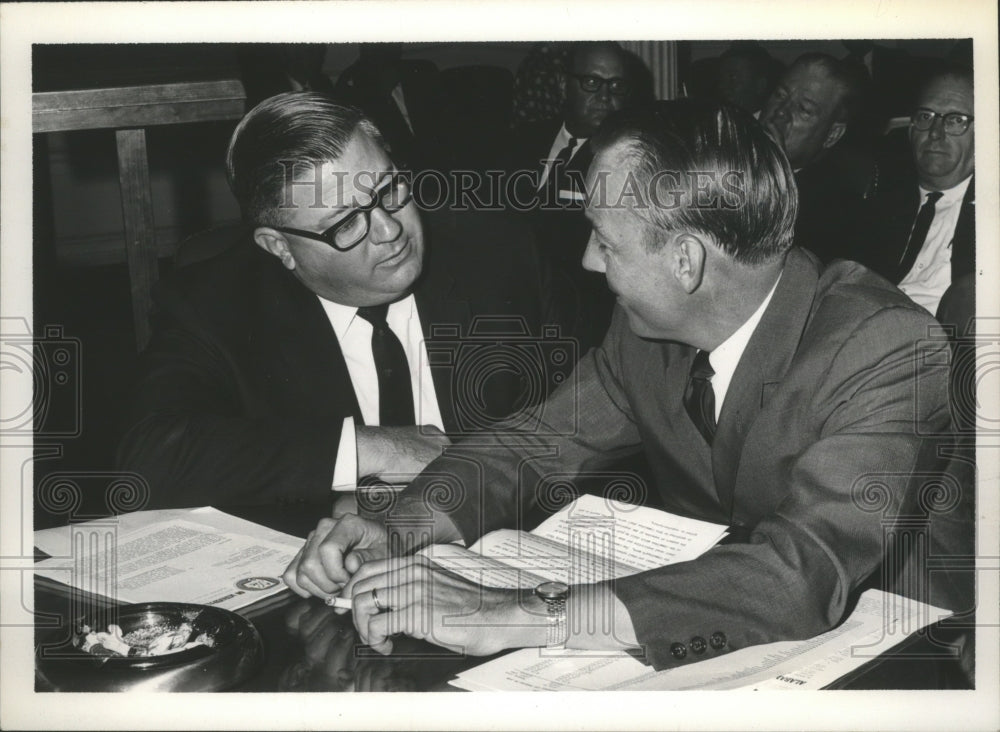 1966 Press Photo Senator Jimmy Clark, with House Speaker Albert Brewer - Historic Images