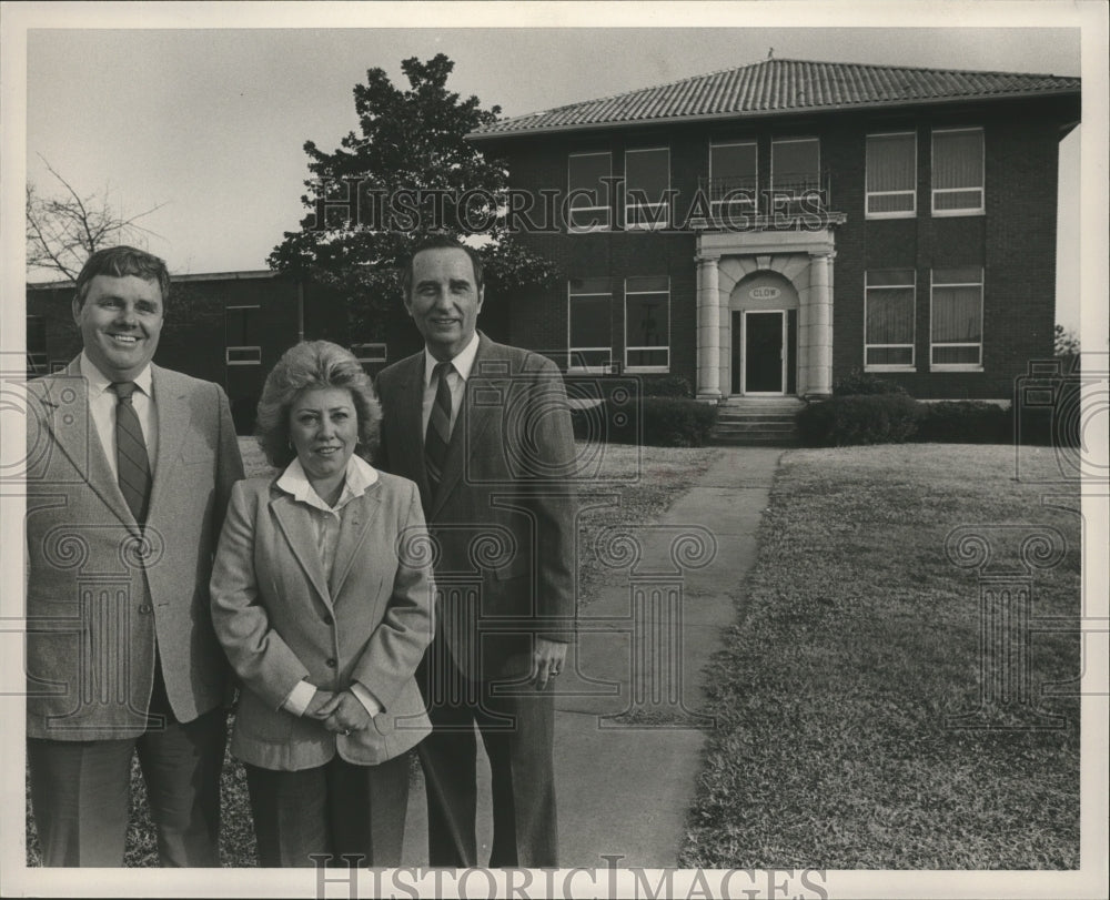 1985, Police Chief James Phillips, City Clerk Anne Byrom and Others - Historic Images