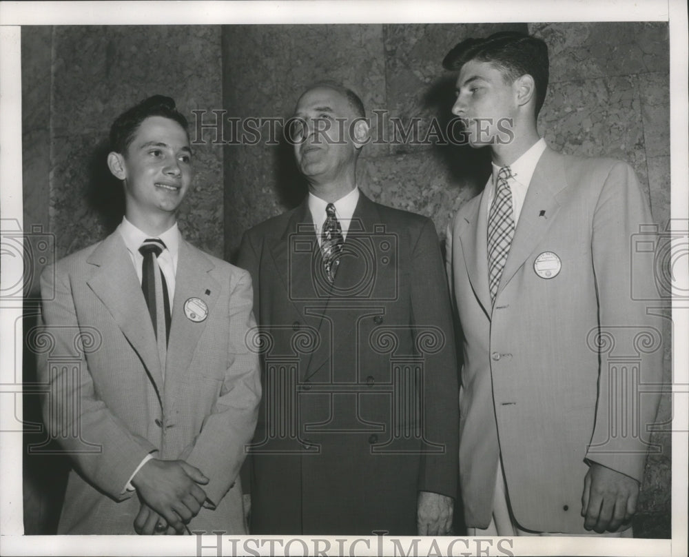 1951 Alabama Senator Lister Hill and Boys Nation members, Washington - Historic Images