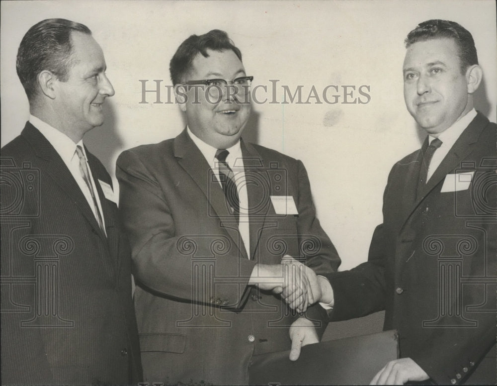 1983, R. C. Cleckler, John Willis, Ben Steed of Bankers Conference - Historic Images