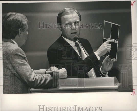 1989 Press Photo Senators Bobby Denton & Jim Bennett of the State Legislature - Historic Images